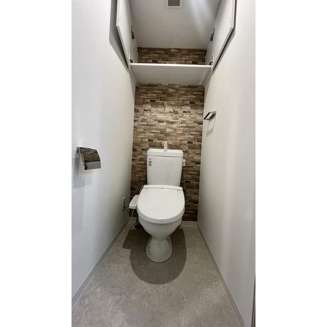 トイレ　反転タイプ