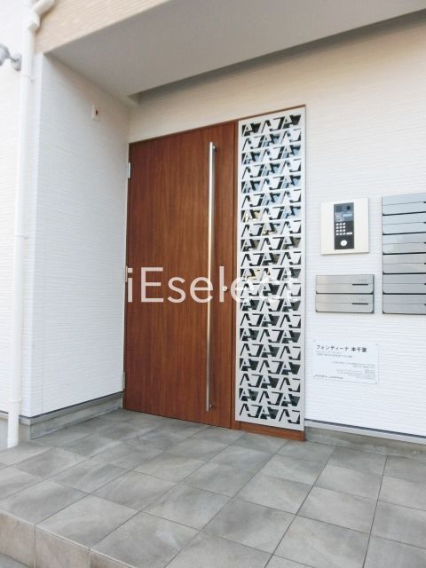 エントランス　物件入口はこちらです。