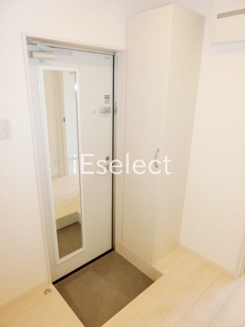 玄関　シューズボックスのある玄関です。