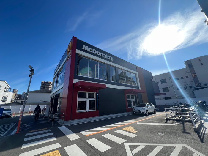 飲食店　マクドナルド東成玉津店（飲食店）まで600m