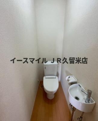 トイレ　清潔感のあるトイレです