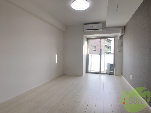 居室・リビング　リビングは９．５帖と広々した空間ですよ～