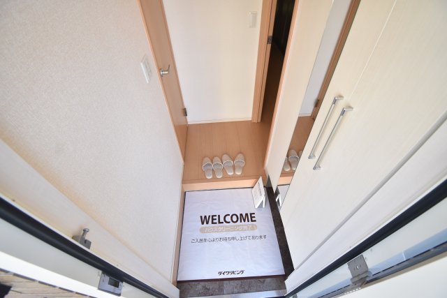 玄関　ヴィラフォレスタB