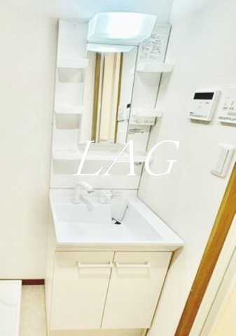 洗面設備　洗面台です。