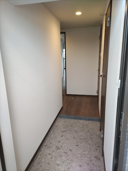 玄関　同タイプの参考写真です。