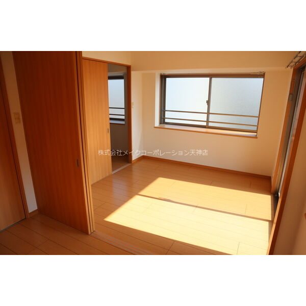 居室・リビング　※入居中の為現状優先