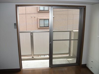 居室・リビング　こちらのリビングで趣味の時間をお楽しみください