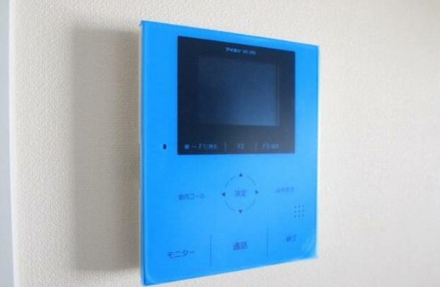 セキュリティ　モニター付きインターホンで防犯面も安心です！