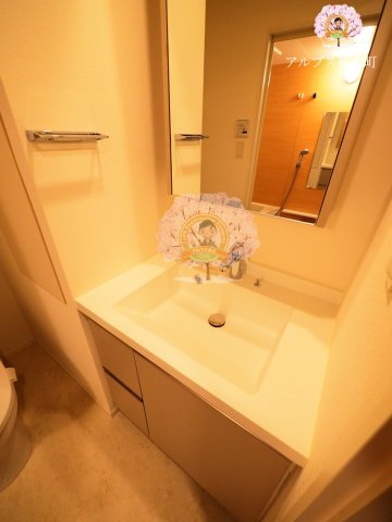 洗面設備　同一仕様・別部屋参考写真