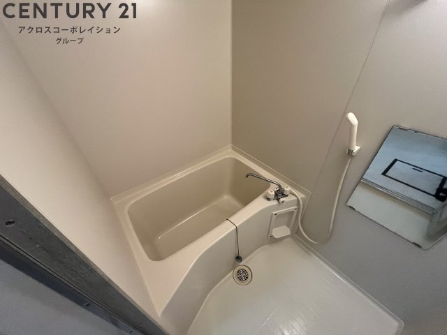 バス・シャワールーム　シンプルで機能的なユニットバスです！