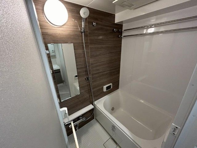 バス・シャワールーム　別号室の参考写真