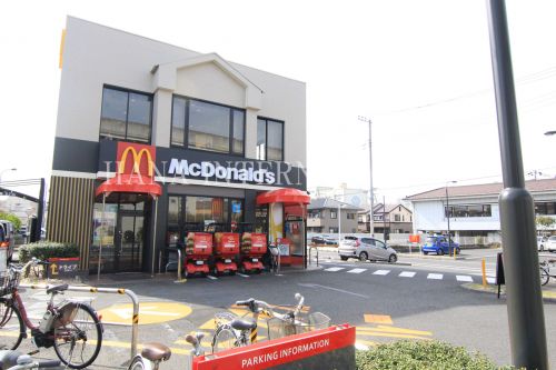 飲食店　マクドナルド 尾久橋通り江北店（飲食店）まで955m