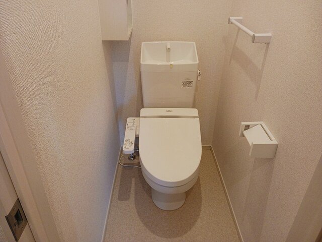 トイレ　清潔感のあるトイレです