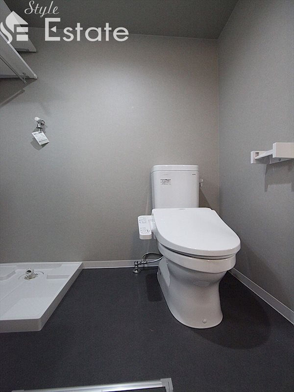 トイレ　温水洗浄便座付トイレ