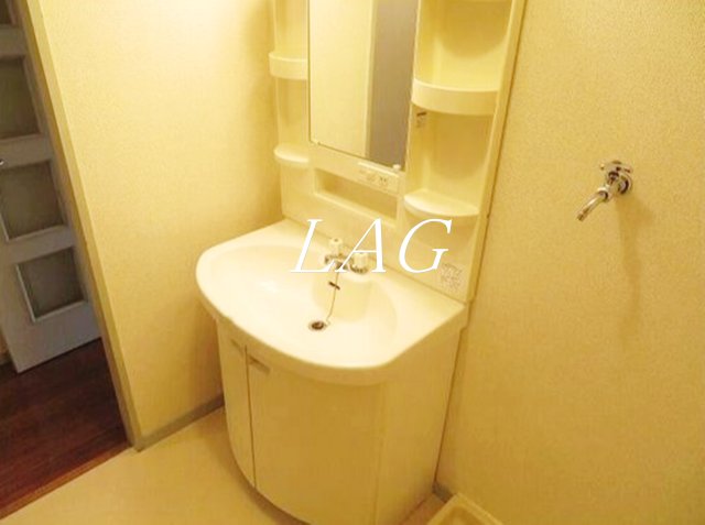 洗面設備　洗面台です。