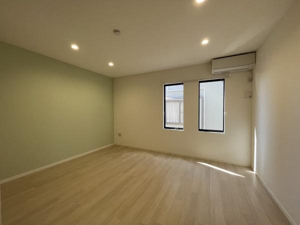 居室・リビング　明るいリビングダイニング！