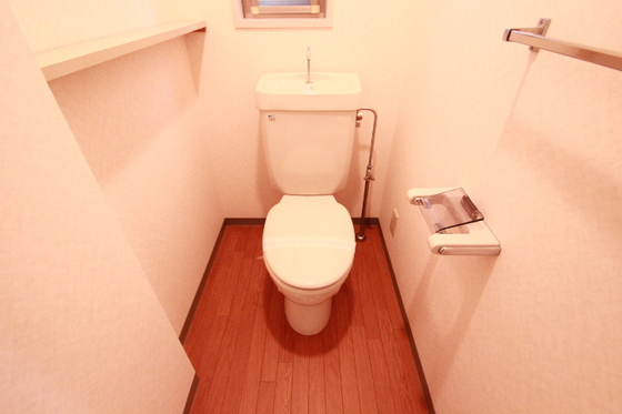 トイレ　※別部屋の写真です