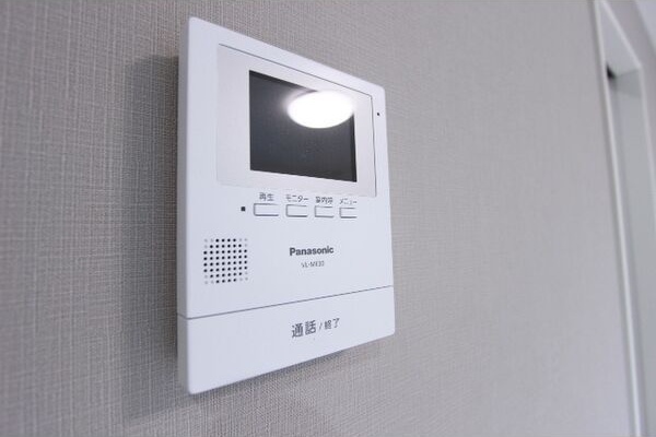 セキュリティ　防犯面に配慮したＴＶモニターホン付きです！