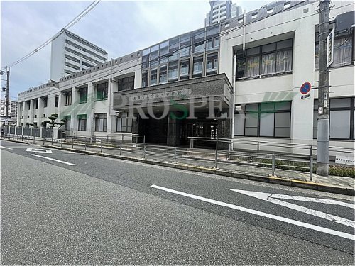 中学校　大阪市立夕陽丘中学校（中学校）まで102m