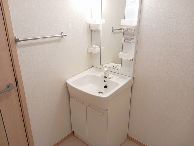 洗面設備　忙しい朝には欠かせない洗面所です