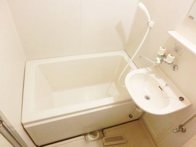 バス・シャワールーム　ホテルライクなユニットバス