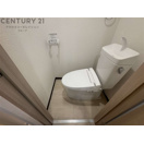 トイレ　シンプルで掃除のしやすいトイレです！