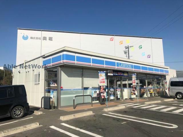 コンビニ　ローソン春日井坂下南店（コンビニ）まで304m