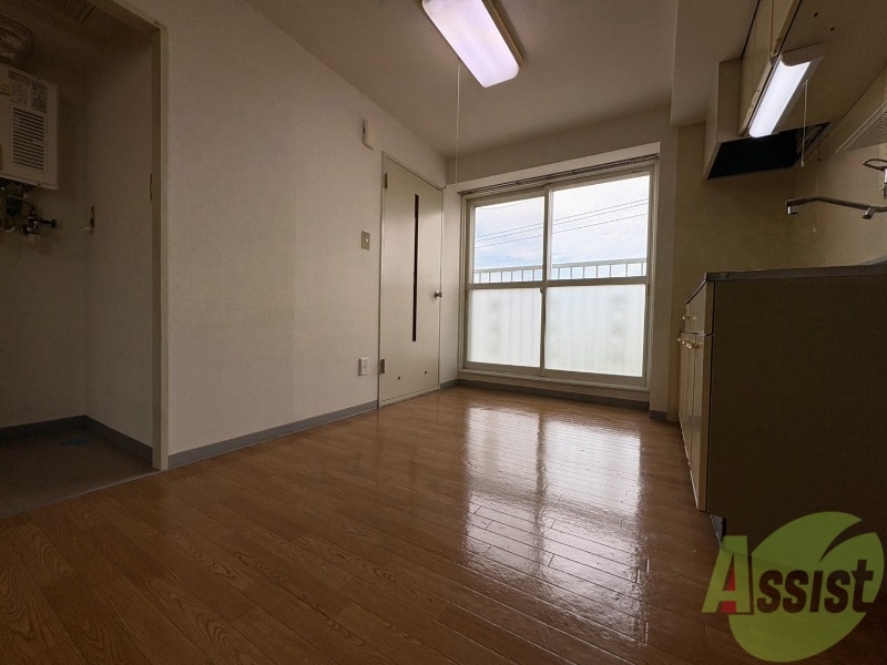 居室・リビング　広くてキレイなお部屋が広がっていて、充実した生活が送れそう。