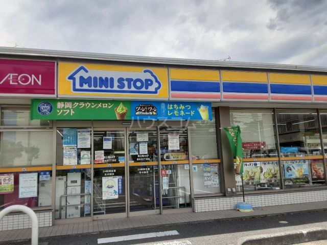 コンビニ　ミニストップ西水元2丁目店（コンビニ）まで504m