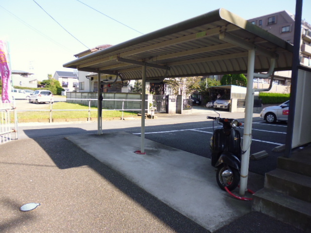 その他共有部分　屋根付の駐輪場です。