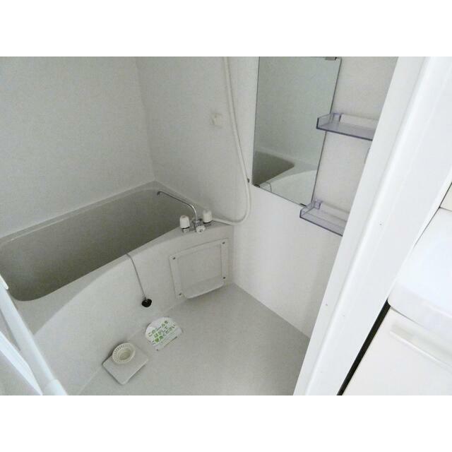 バス・シャワールーム　別部屋の参考写真です。