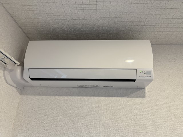 その他設備　エアコン２基付（同型タイプ）