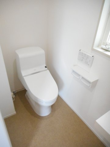 トイレ　シンプルで使いやすいトイレです