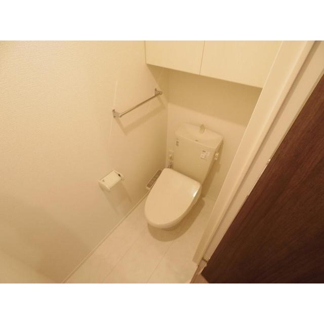 トイレ　※同建物別部屋の画像です。実際のお部屋と色味等異なる場合があ
