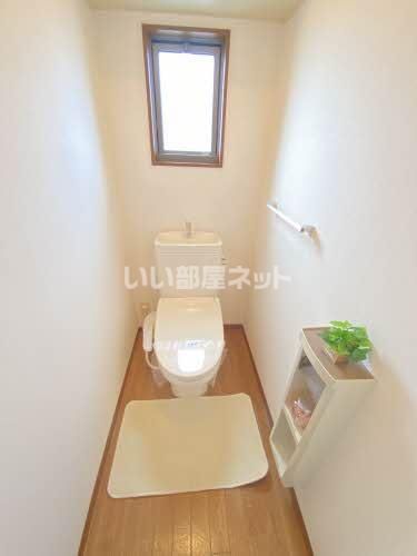 Cosmo Town H棟のトイレ写真