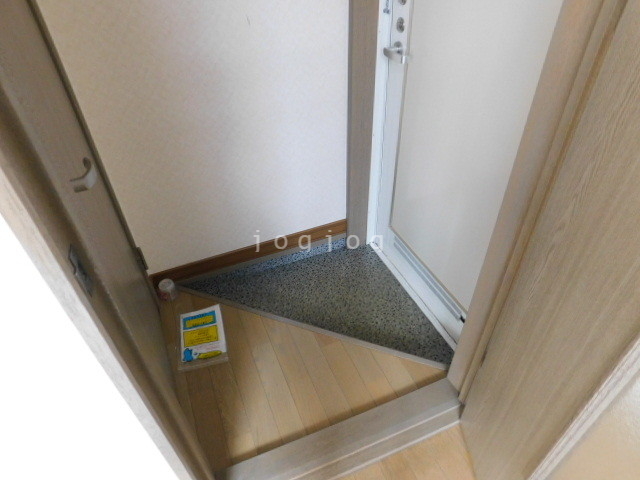 玄関　こちらは玄関です★