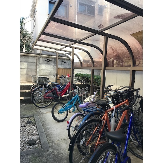 ロビー　駐輪場