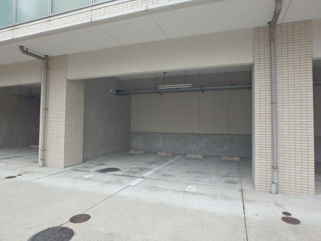 駐車場　敷地駐車場です！空き区画ございます。詳細はお問合せください。