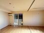 居室・リビング　※同一建物別号室のお写真です。