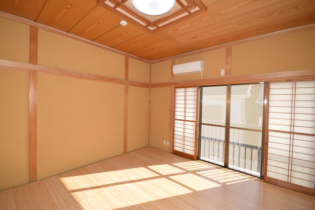 等々力8丁目戸建ての居間写真