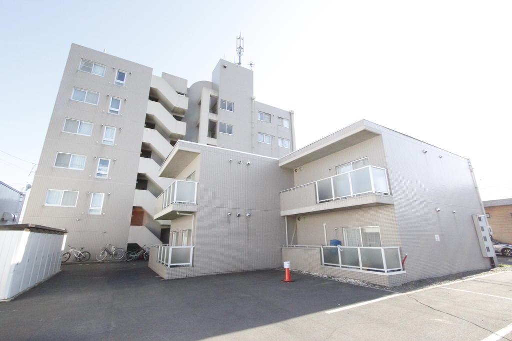 札幌市手稲区曙五条のマンションの建物外観