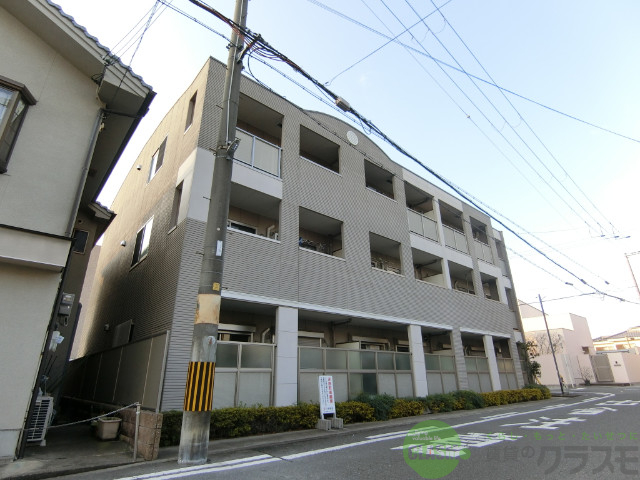 茨木市総持寺駅前町のマンションの建物外観