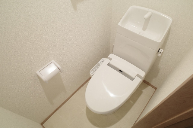 【熊本市西区島崎のアパートのトイレ】
