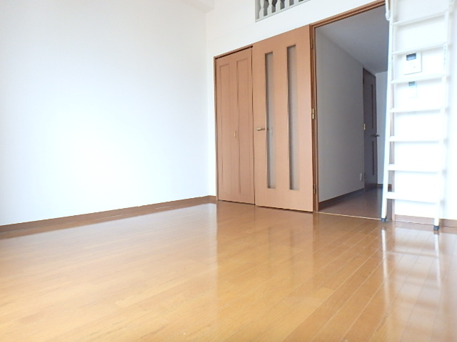 【神戸市灘区城内通のマンションの居室・リビング】