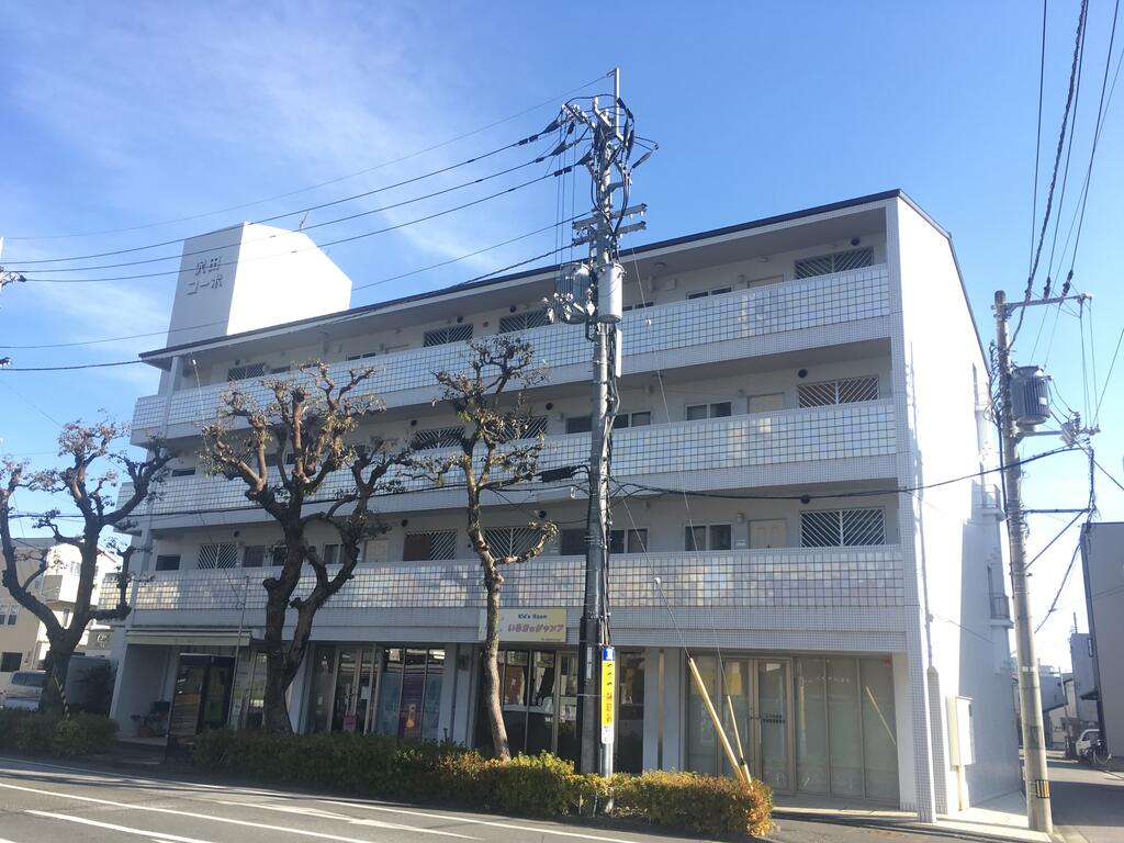 沢田コーポの建物外観