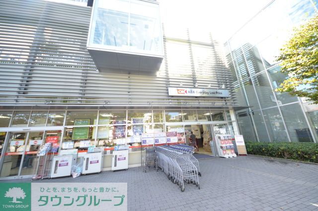 【品川区東大井のアパートのスーパー】