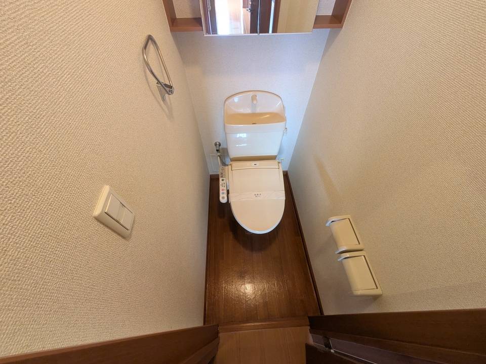 トイレ　トイレ