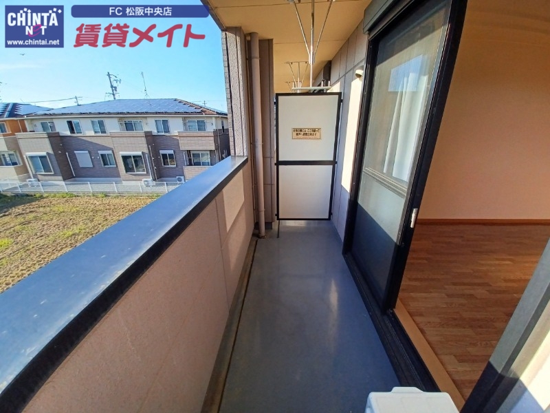 バルコニー　同物件別部屋写真