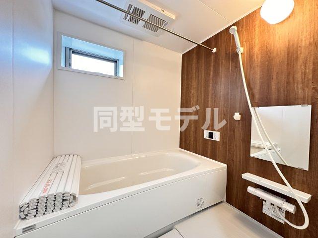 バス・シャワールーム　一坪風呂　※同型モデル