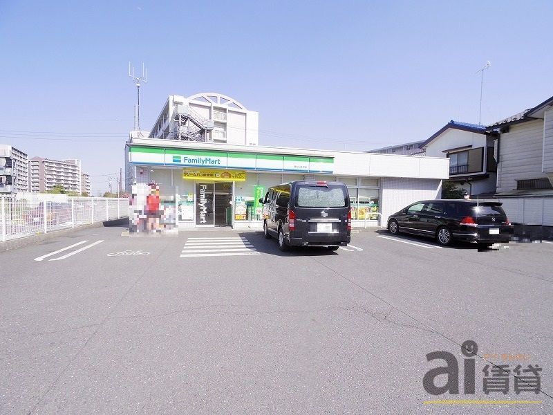 コンビニ　ファミリーマート 東村山本町店（コンビニ）まで390m